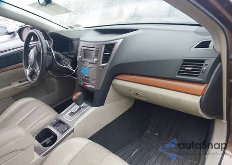 2013 Subaru Outback 2.5I Limited z USA, uszkodzony, nr VIN 4S4BRBKC9D3213420